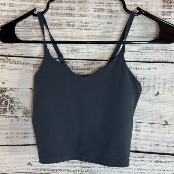 Athleta Girl Tank Top size Medium Cropped built in Bra Adjustable Strap Gray - Picture 6 of 13